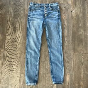 AMERICAN EAGLE AEO Super Hi-Rise Button Fly Denim Jeggings